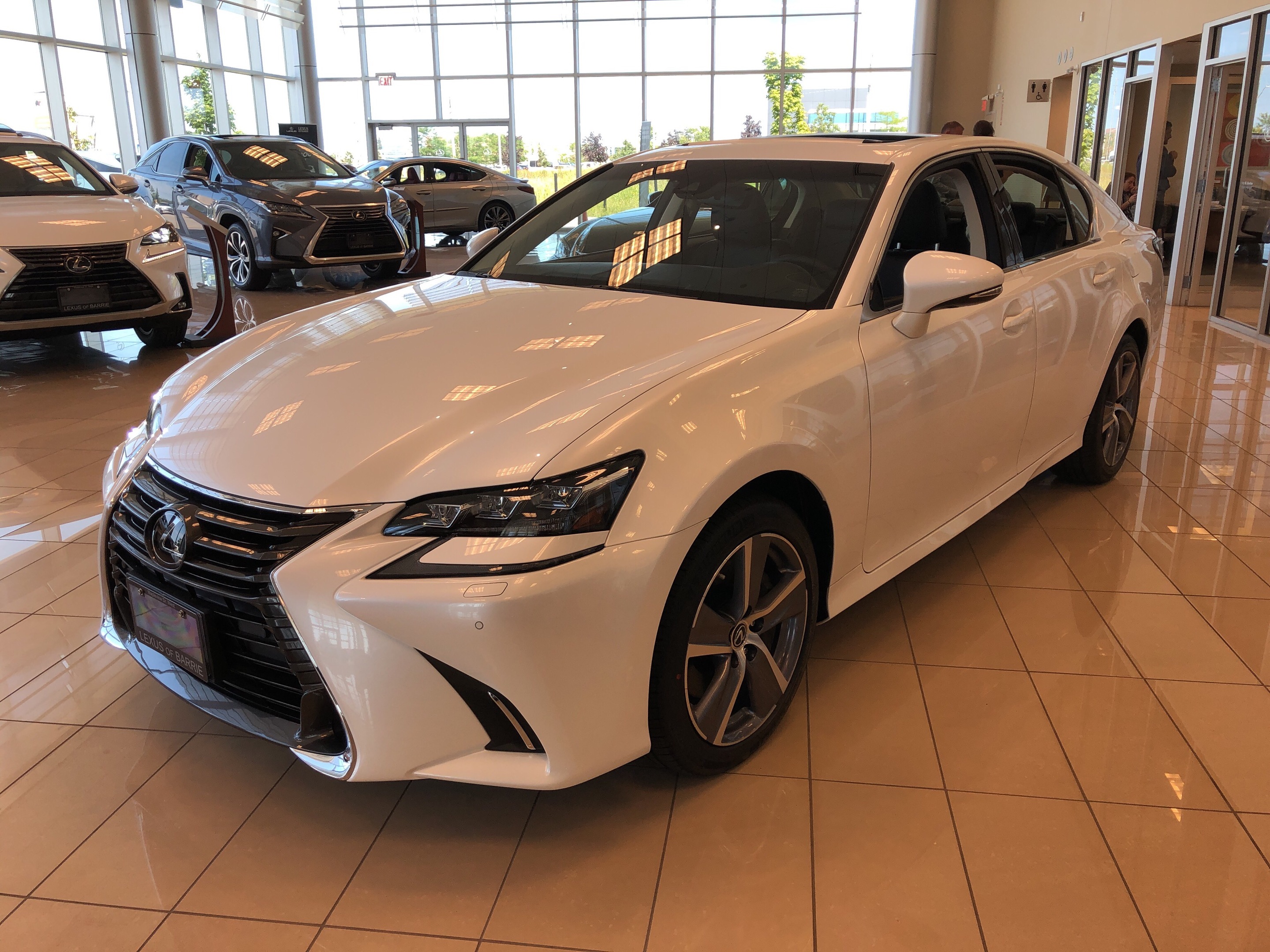 Lexus Cuts GS 450h Hybrid Sedan For 2019 | autoTRADER.ca