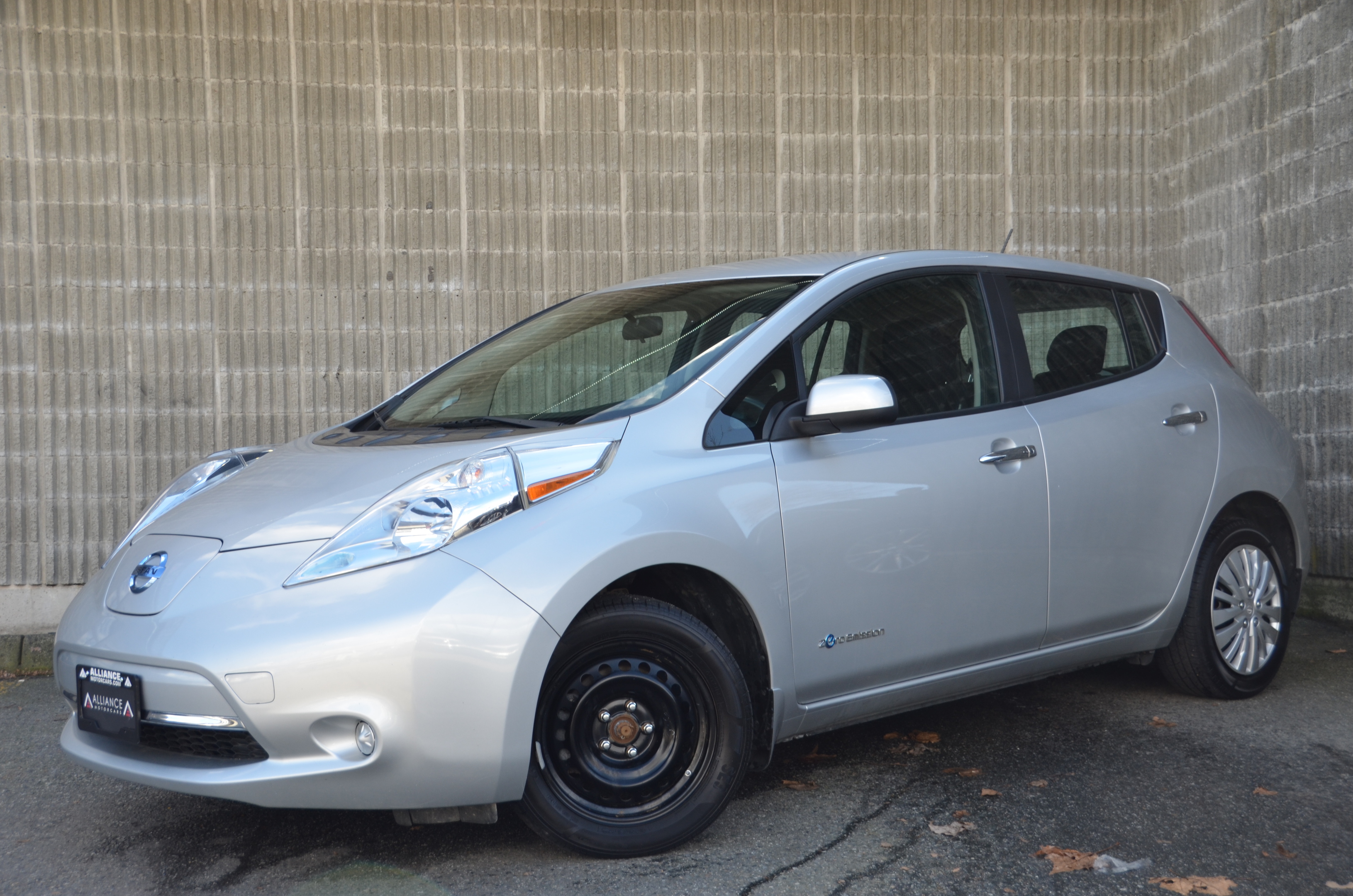 2013 nissan leaf bluetooth