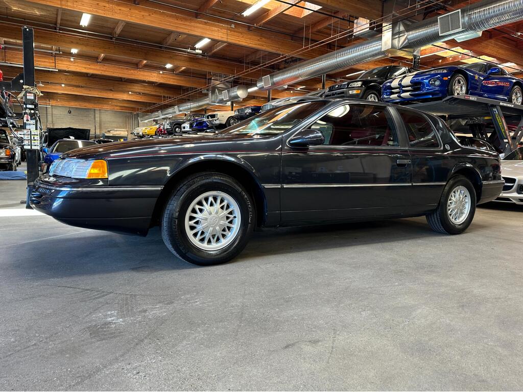 1993 Mercury Cougar XR7 Coupe - North Vancouver