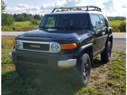 2010 Toyota Fj Cruiser For Sale In Saguenay Autotrader Ca