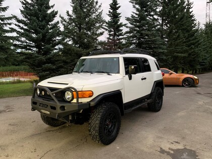 New Used Toyota Fj Cruiser For Sale Autotrader Ca