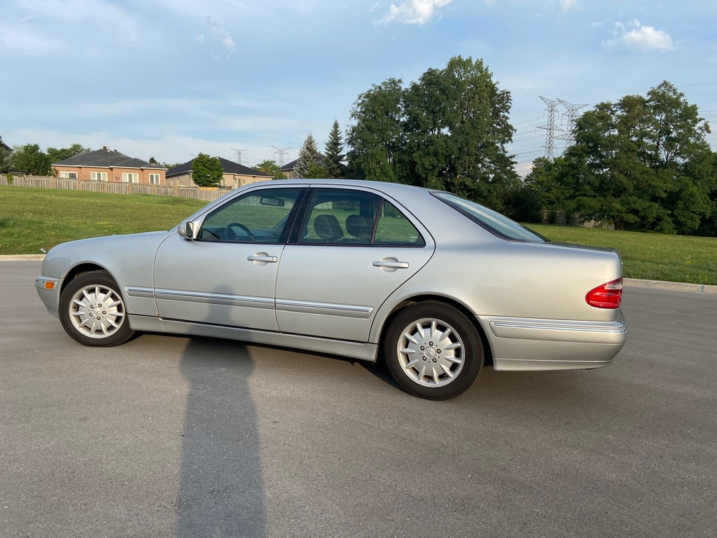 2000 Mercedes-Benz E320 - Thornhill