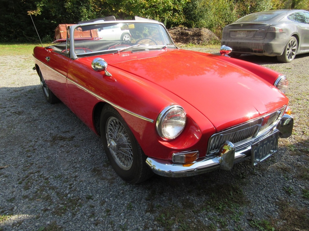 1965 MG MGB Chrome - Merrickville