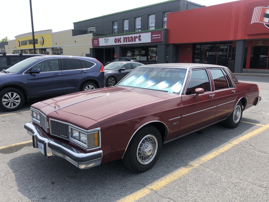 1984 Oldsmobile 88 ROYALE - Ottawa