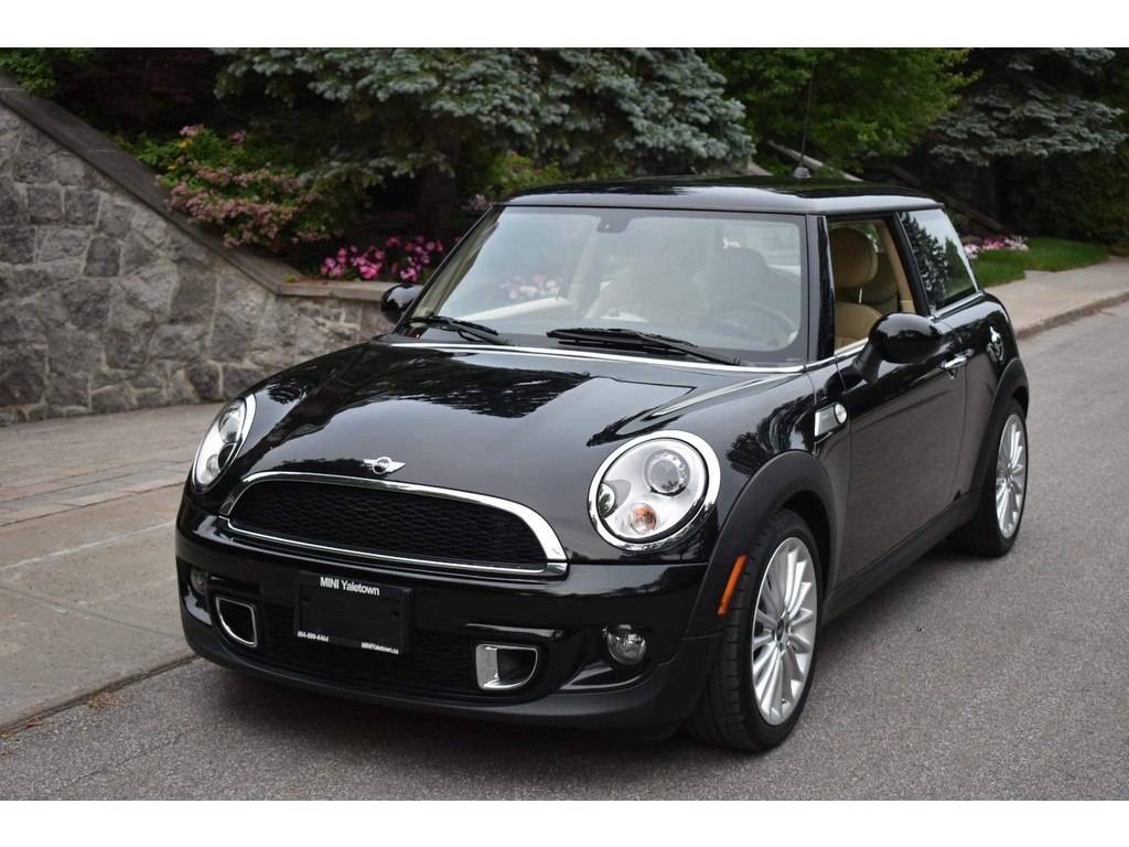 RollsRoyceinfused Mini debuts at Pebble Beach