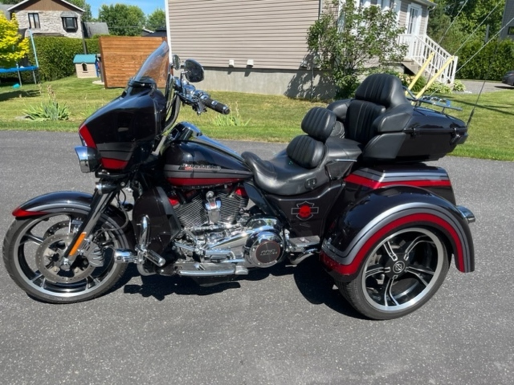 2020 Harley-Davidson CVO Tri Glide Touring - Ange-Gardien