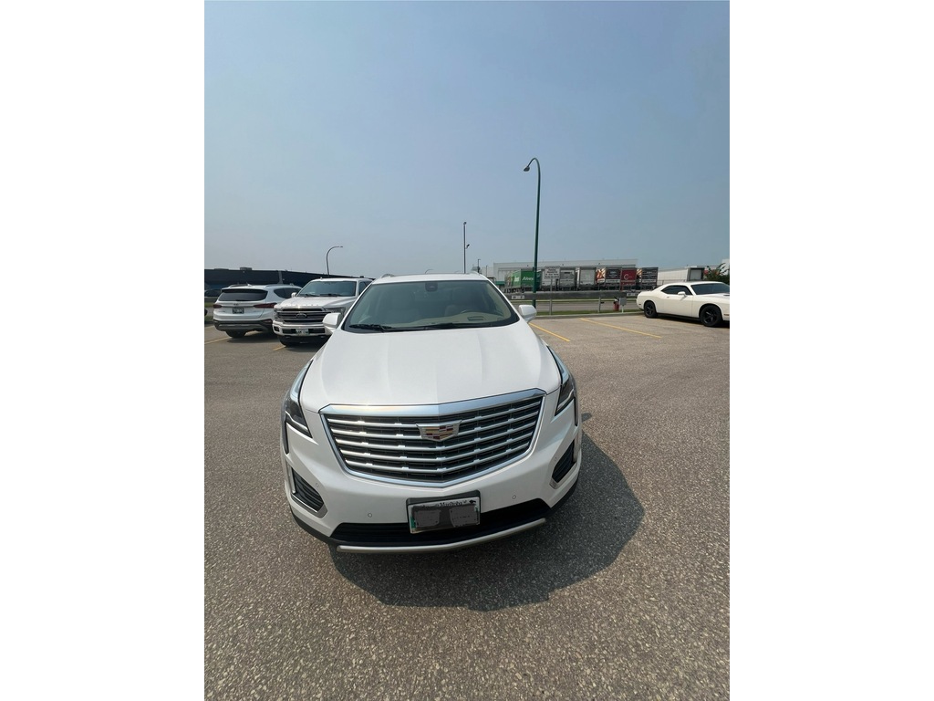 2017 Cadillac XT5 AWD 4dr Platinum - Winnipeg